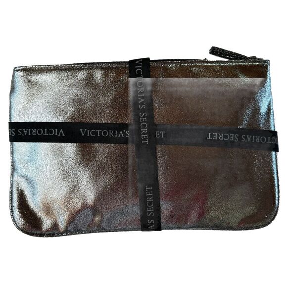 Victoria's Secret Travel Pouches with Zipper Makeup Toiletry Bag Set Of 3 NWT - Picture 2 of 10
